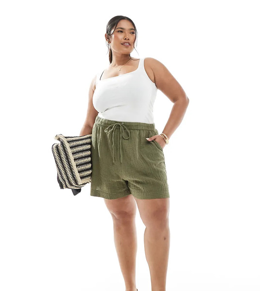  New Look Curve Double Cloth Short In Khaki Green 