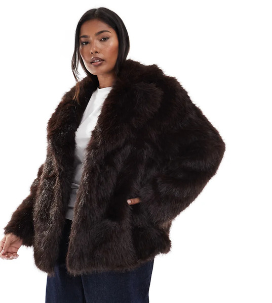  New Look Curve Faux Fur Coat In Brown 