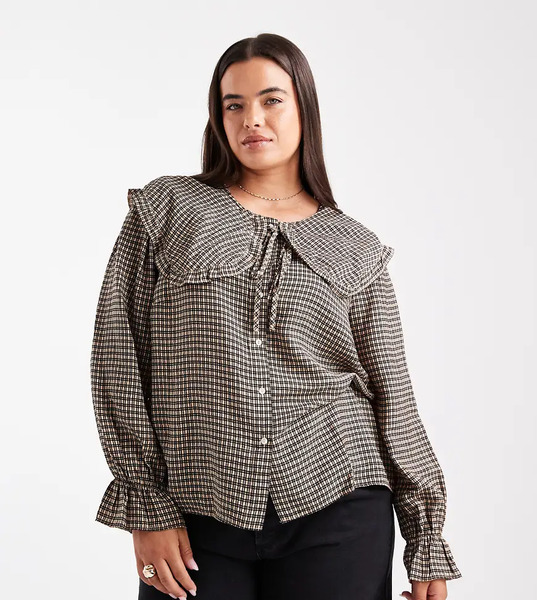  New Look Curve Frill Oversized Collar Check Shirt In Brown 