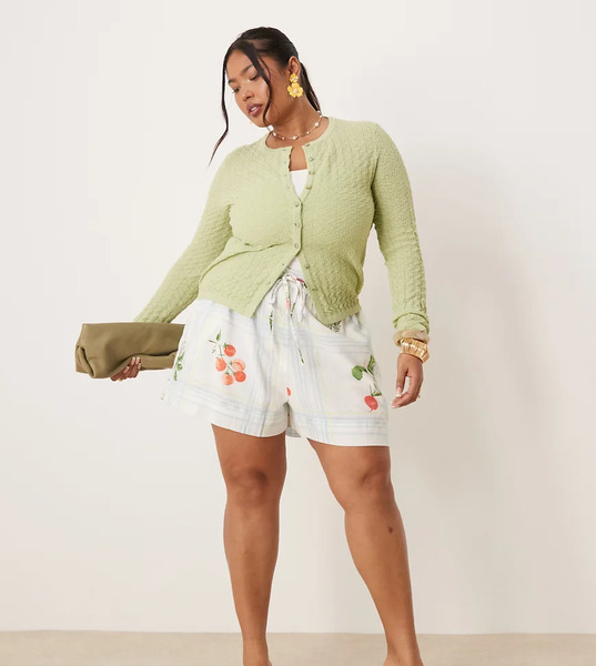  Nobody's Child Plus Jen Shorts In Fruit Check Print Multi 