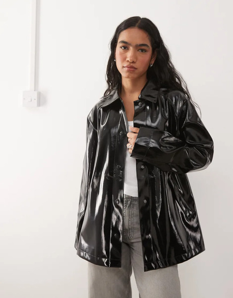  Noisy May Vinyl Collared Mac With Leo Lining In Black 