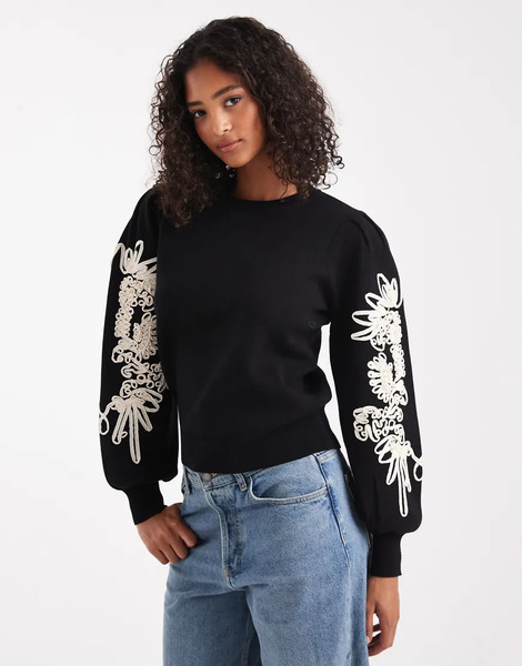  Object Volume Sleeve Jumper With Floral Applique Detail In Black 
