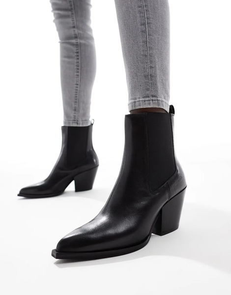  Off The Hook 'marlow' Block Heel Western Ankle Leather Boots In Black 