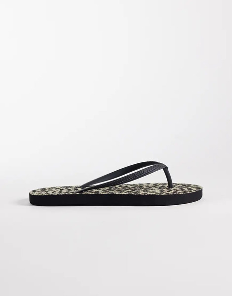  Only Flip Flops In Leopard Brown 