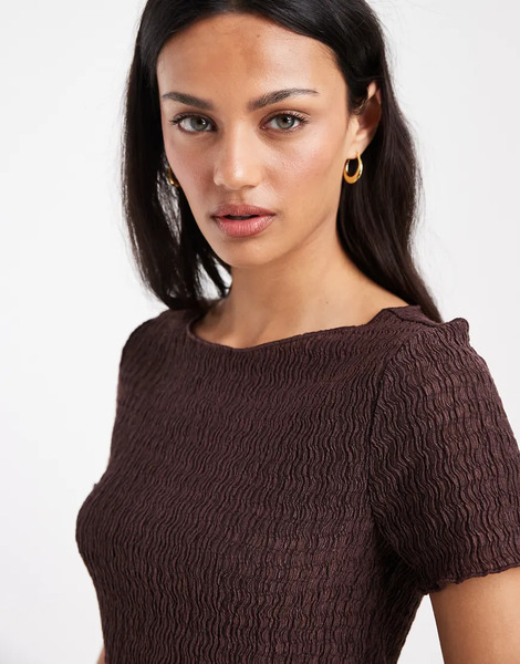  Only Textured Fitted Top In Brown 