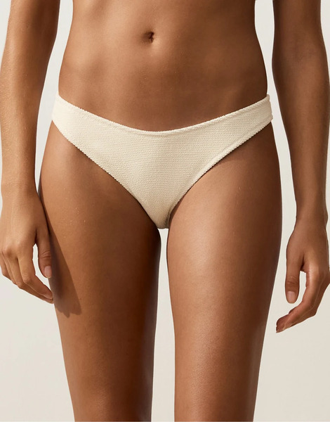  Oysho Medium Coverage U Cut Crinkle Bikini Briefs In Ecru Neutral 