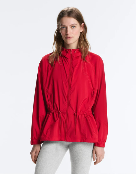  Oysho Waterrepellent Jacket In Bright Red 