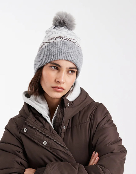  Pieces Fairisle Bobble Hat In Light Grey 