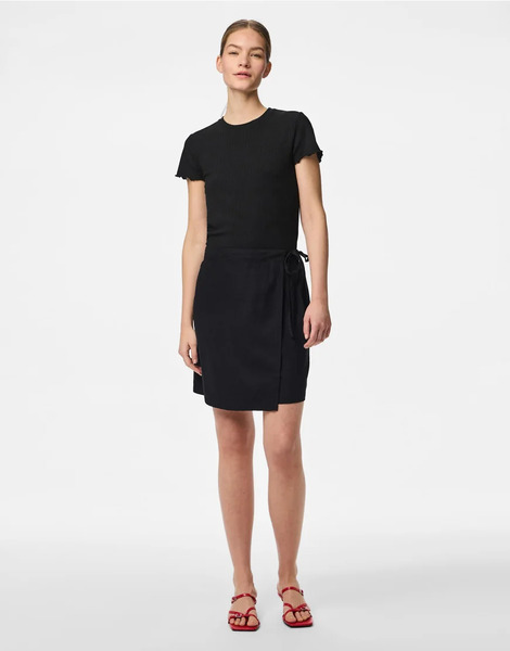  Pieces Mini Skirt In Black 