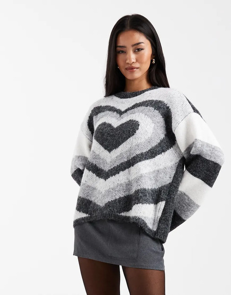  Pieces Oversized Love Heart Print Jumper In White And Grey 