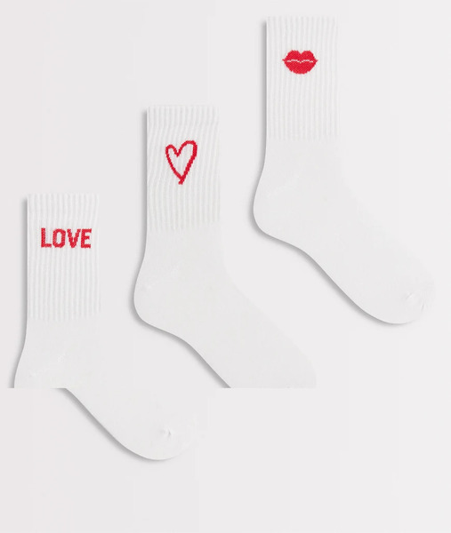  Pieces 3 Pack Valentines Socks In White 