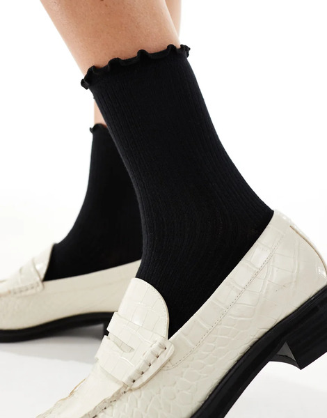  Pieces Ribbed Frill Socks In Black 