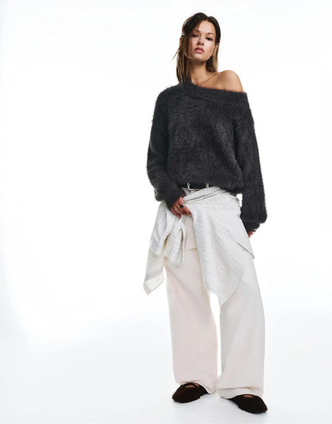  Pull & Bear Asymmetric Faux Fur Sweater In Lead Grey 
