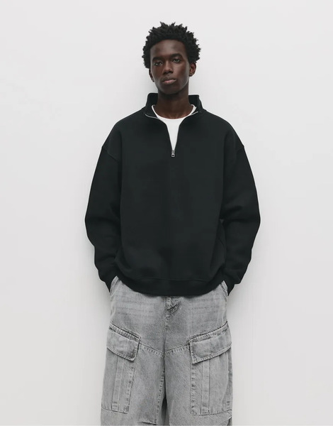  Pull & Bear Basic Quarter Zip Sweatshirt In Black 