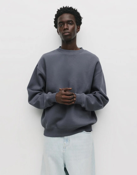 Pull & Bear Basic Round Neck Sweatshirt In Grey Blue 