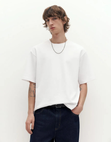 Pull & Bear Boxy Oversized Interlock T Shirt In White 