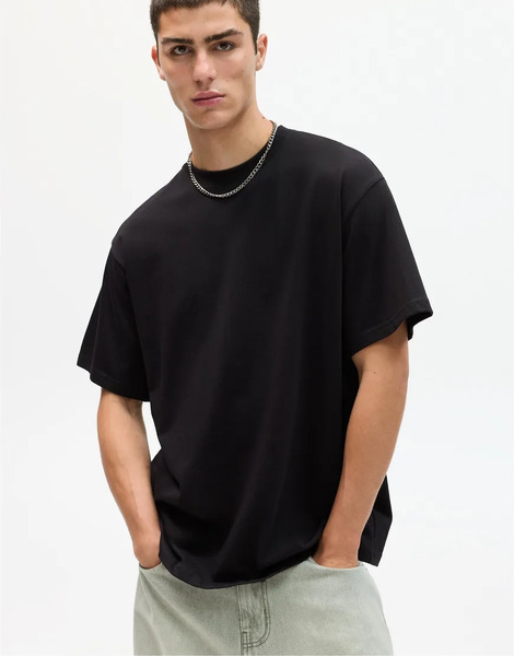  Pull & Bear Boxy Oversized T Shirt In Black 