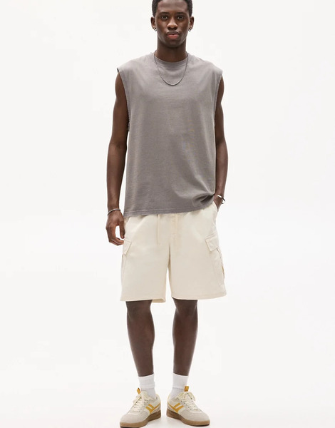  Pull & Bear Cargo Bermuda Shorts In Beige Neutral 