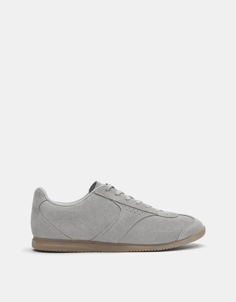  Pull & Bear Casual Leather Trainers In Grey 