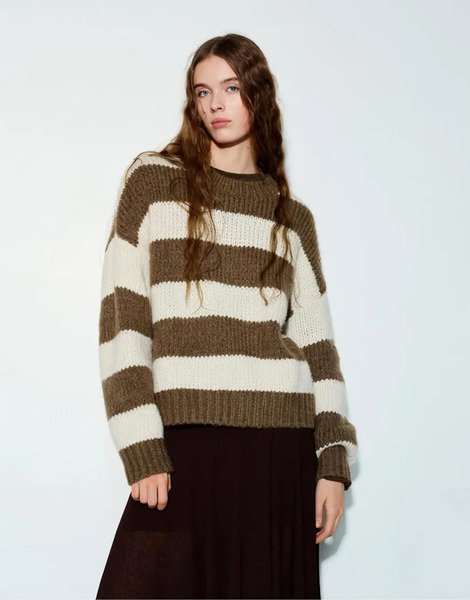  Pull & Bear Chunky Striped Knit Sweater In Brown 