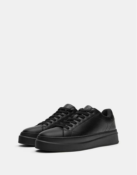  Pull & Bear Chunky Trainers In Black 