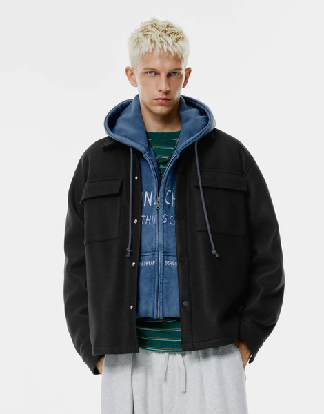  Pull & Bear Cloth Overshirt With Pockets In Black 