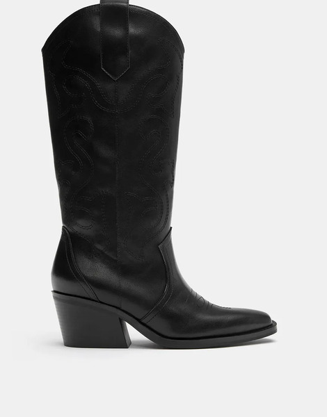  Pull & Bear Cowboy Boots In Black 