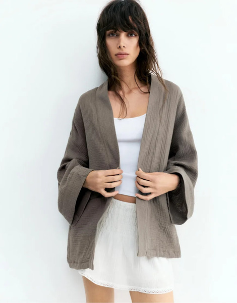  Pull & Bear Crepe Kimono In Dark Khaki Green 