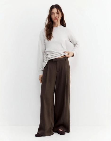  Pull & Bear Darted Smart Trousers In Brown 