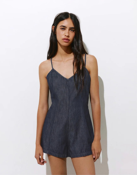 Pull & Bear Denim Playsuit With Straps In Navy 