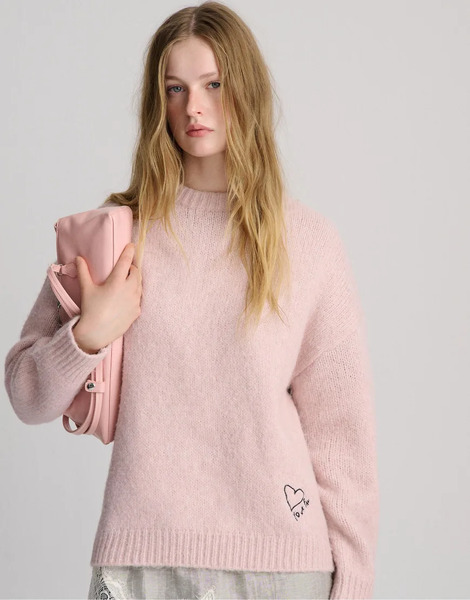  Pull & Bear Embroidered Heart Jumper In Pink 