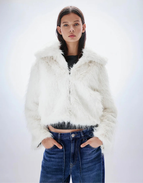  Pull & Bear Faux Fur Jacket In Beige Neutral 