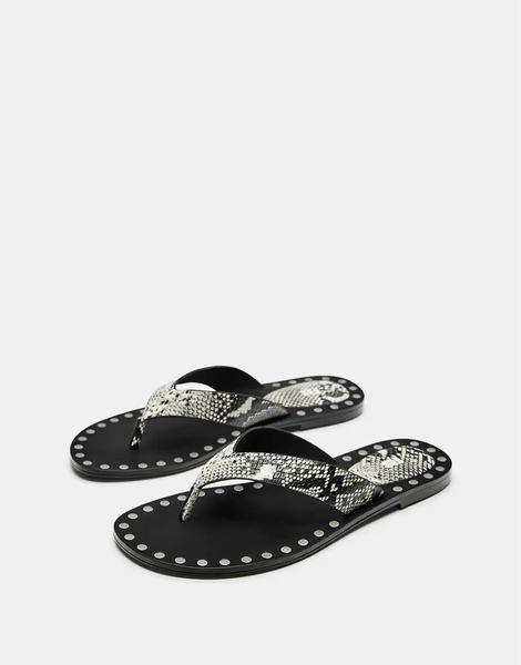  Pull & Bear Flat Studded Sandals In Contrast Multi 