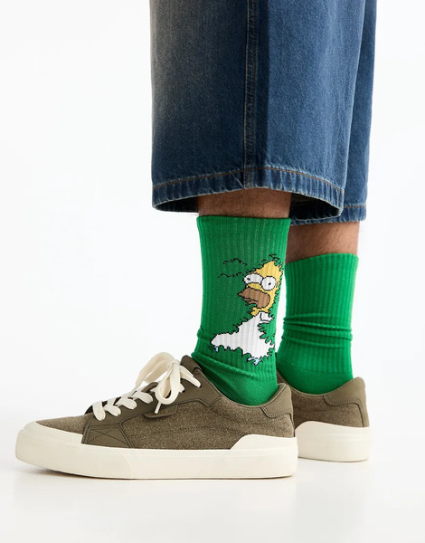  Pull & Bear Homer Simpson Long Socks In Green 