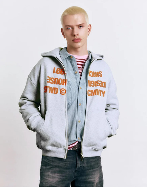  Pull & Bear Hoodie With Zip And Slogan In Grey 