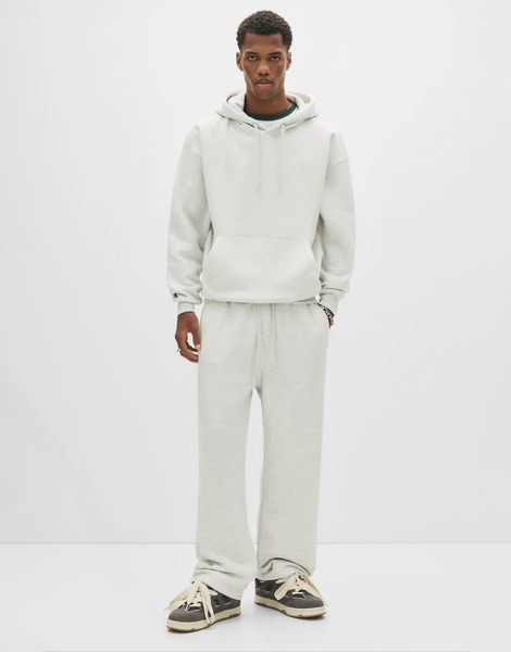  Pull & Bear Joggers In Ice White 