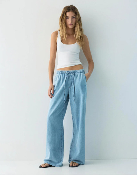  Pull & Bear Joggers In Pale Blue 