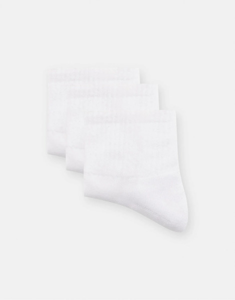  Pull & Bear 3 Pack Of Ankle Socks In White 