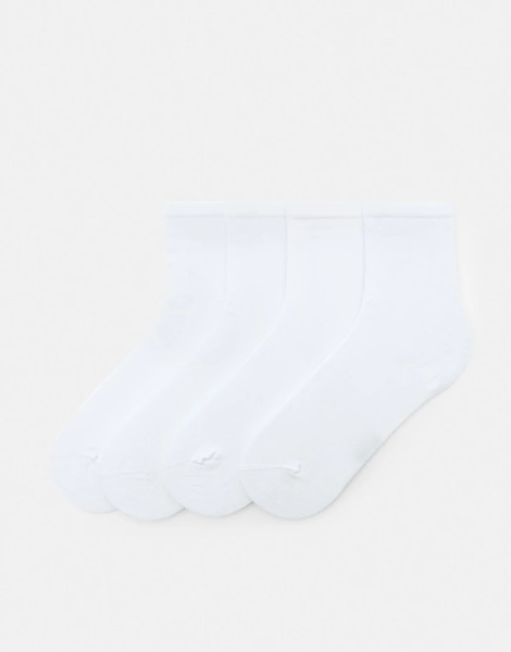  Pull & Bear Pack Of 4 Fine Socks In White 