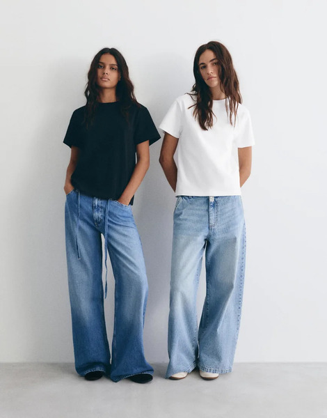  Pull & Bear Pack Of Regular Fit T Shirts In White/black Multi 