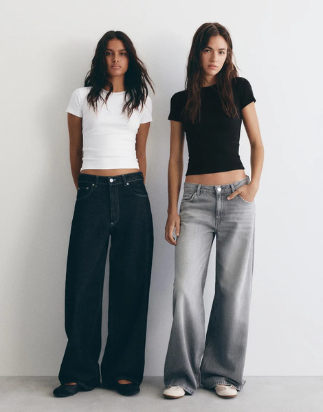  Pull & Bear Pack Of Ribbed T Shirts In White/black Multi 