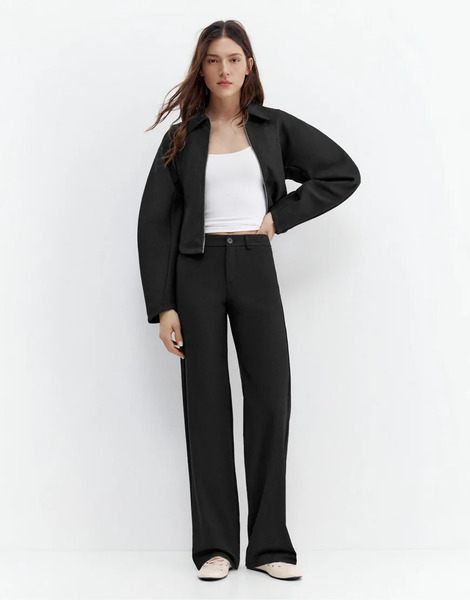  Pull & Bear Pants With Back Pockets In Black 
