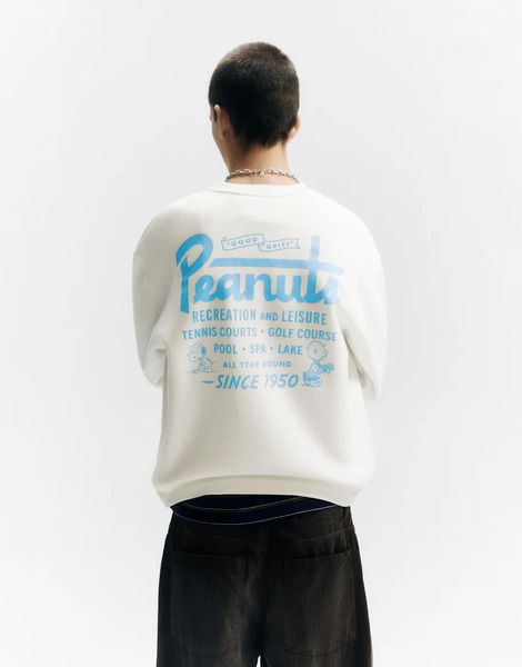  Pull & Bear Peanuts Sweatshirt In Off White 