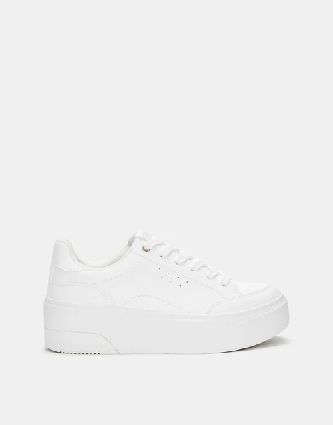  Pull & Bear Platform Sneakers In White 