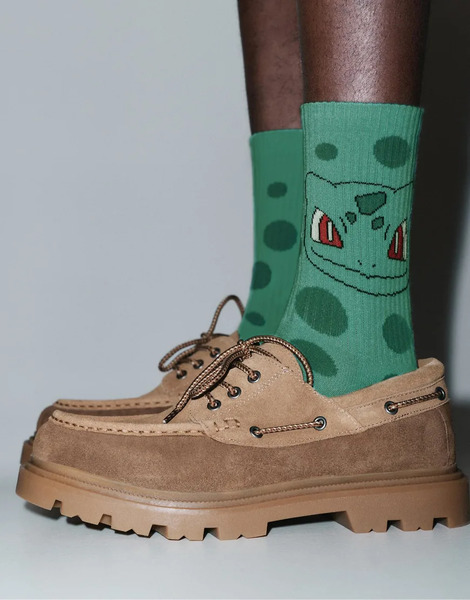  Pull & Bear Pokémon Bulbasaur Socks In Medium Green 