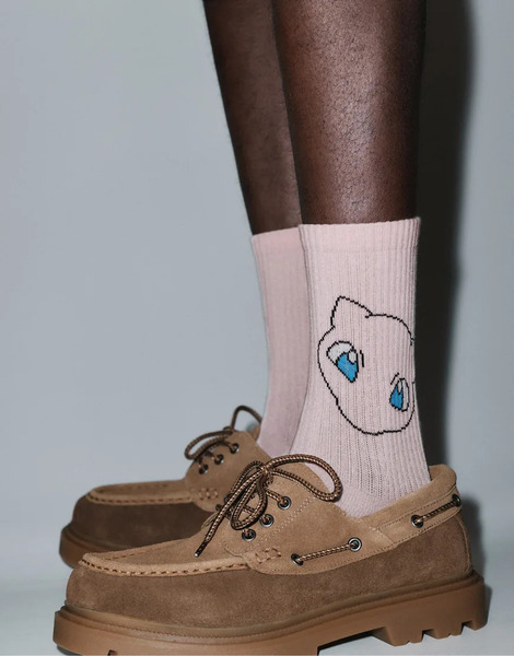  Pull & Bear Pokémon Mew Socks In Rose Pink 