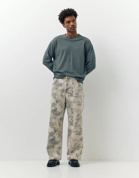  Pull & Bear Printed Wide Leg Jeans In Grey 