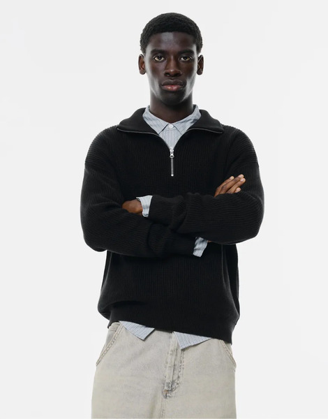  Pull & Bear Quarter Zip Sweater In Black 