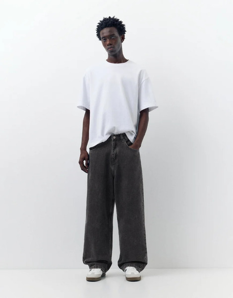  Pull & Bear Relaxed Fit Baggy Jeans In Black 