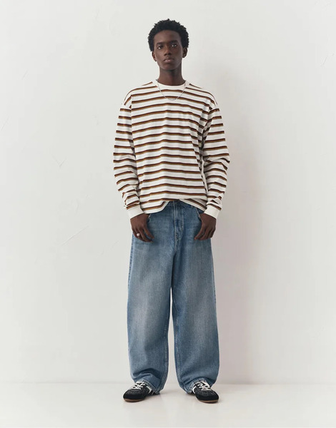  Pull & Bear Relaxed Fit Baggy Jeans In Medium Blue 